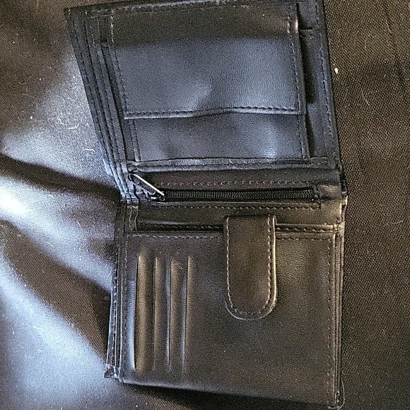 Black wallet - Picture 2 of 2